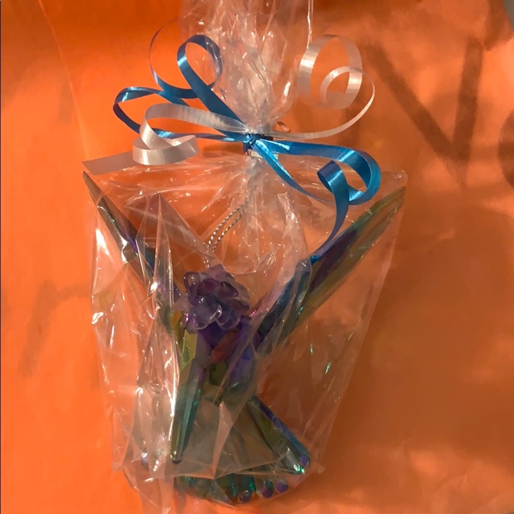 Beautiful Amethyst Iridescent Hummingbird Ornament - Picture 5 of 9